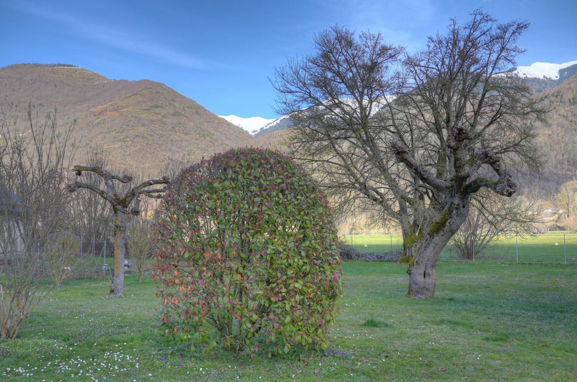 A 208 Pics D'Aran Bagneres-de-Luchon Exterior foto